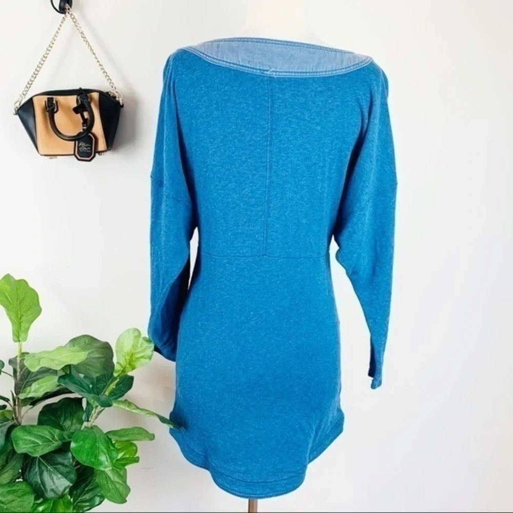 💋Free People blue mini long sleeve knit dress size s